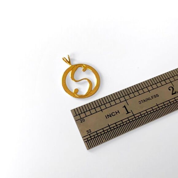 Gold “S” Initial Pendant - Picture 3 of 3